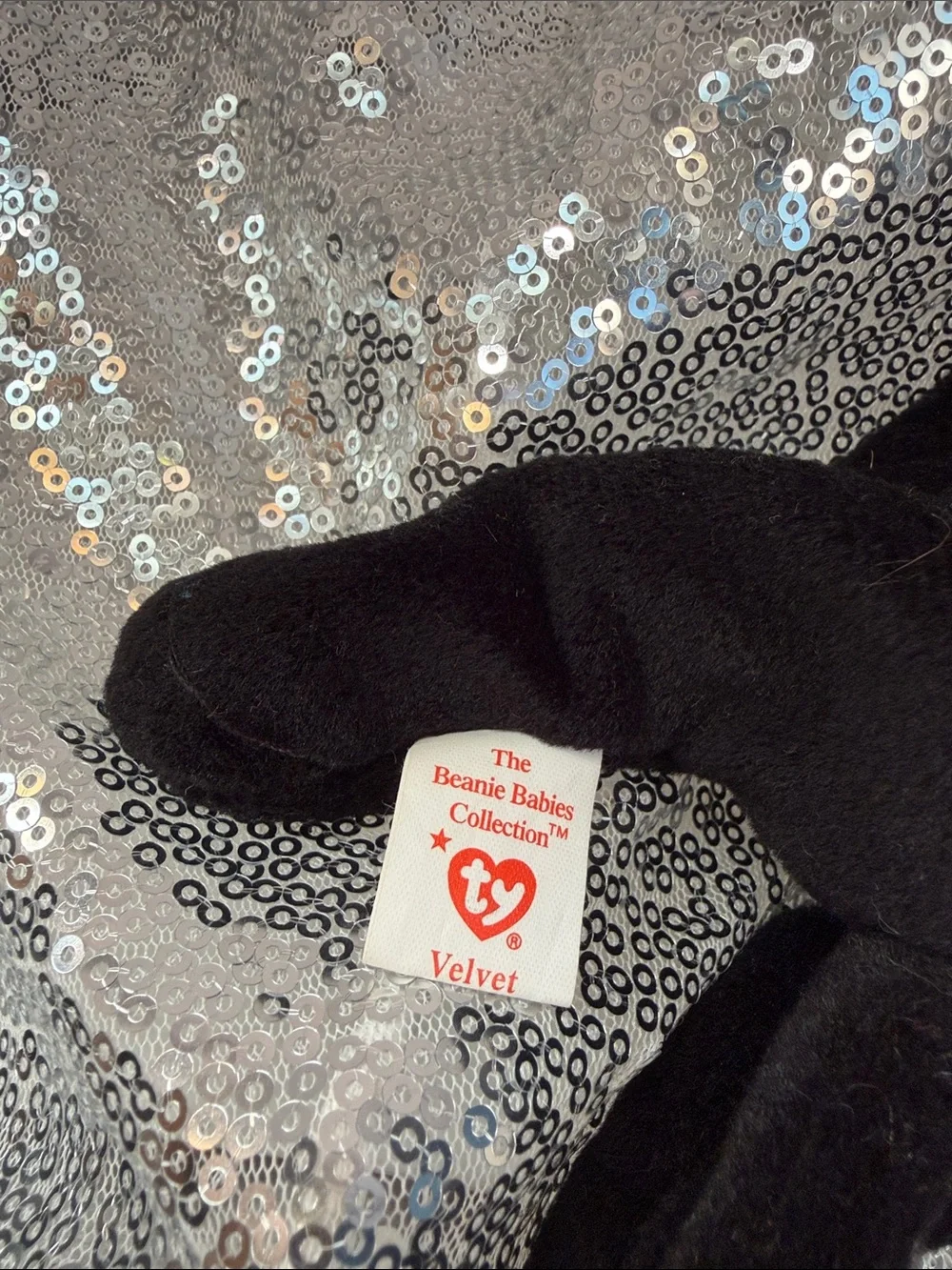 NWT Ty Velvet the Panther Plush Beanie Baby with Heart Tag - Black